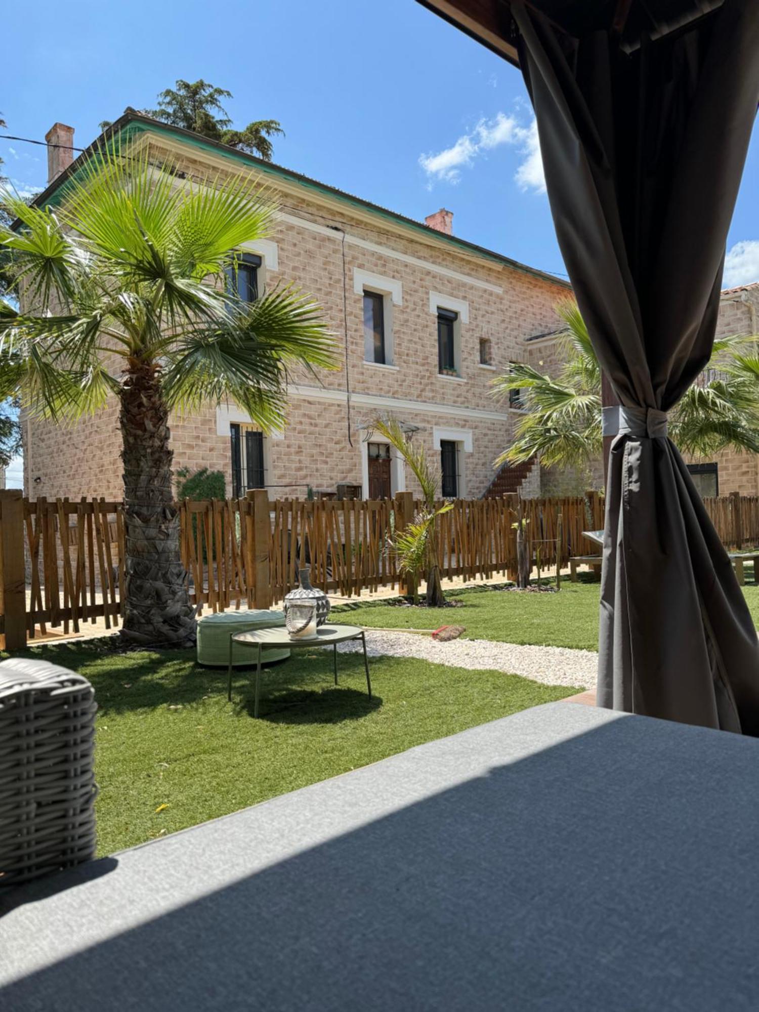 O Deux Cedres Bed & Breakfast Les Arcs-sur-Argens Exterior photo